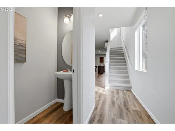 17226 SW 119TH PL, King City, OR 97224