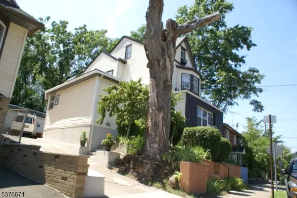 325 - 327 W Broadway, Paterson City, NJ 07522