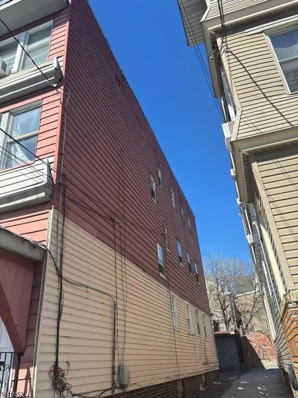 419 Jelliff Ave, Newark City, NJ 07112