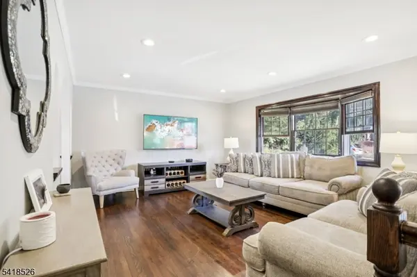 27 Borman Dr, Wanaque Boro, NJ 07465