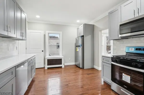 621 Roosevelt Ave, Carteret Boro, NJ 07008