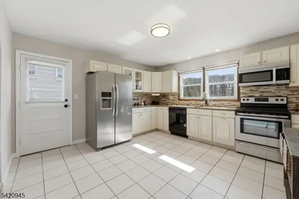 312 Hudson Ave, Hopatcong Boro, NJ 07843