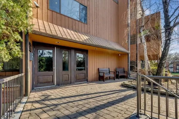 971 Bloomfield Ave #A-12, Glen Ridge Boro Twp., NJ 07028