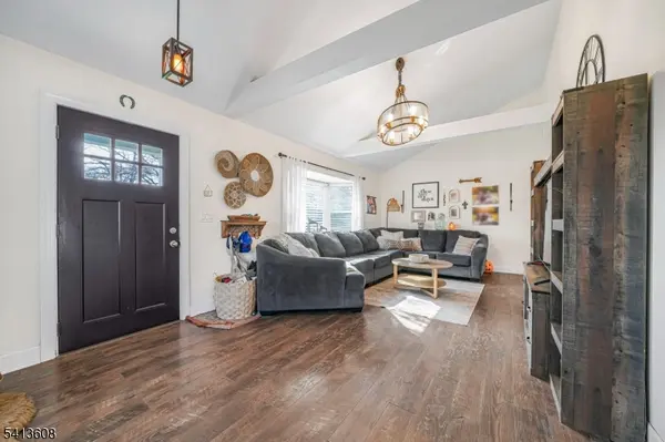 15 Margaret Drive, Montville Twp., NJ 07058