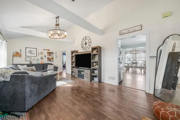 15 Margaret Drive, Montville Twp., NJ 07058