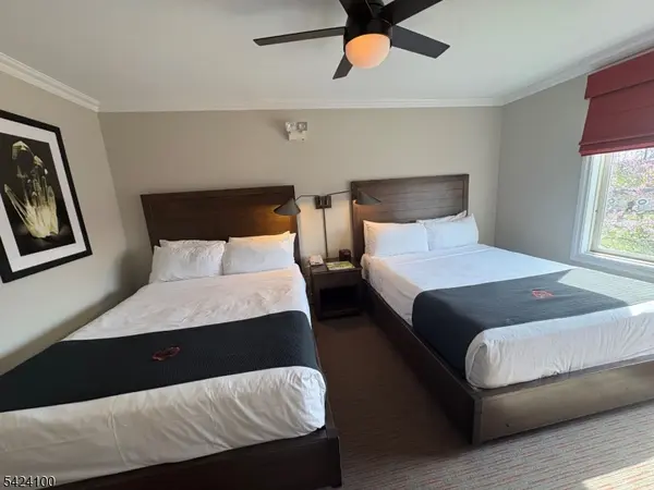 2 Chamonix Dr #213, Vernon Twp., NJ 07462