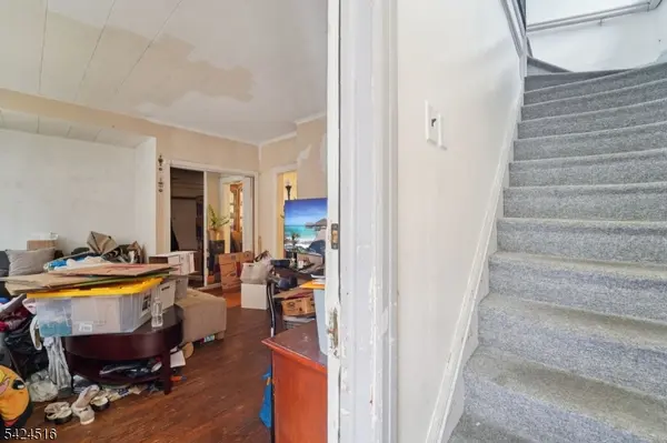 6 4Th St, Passaic City, NJ 07055