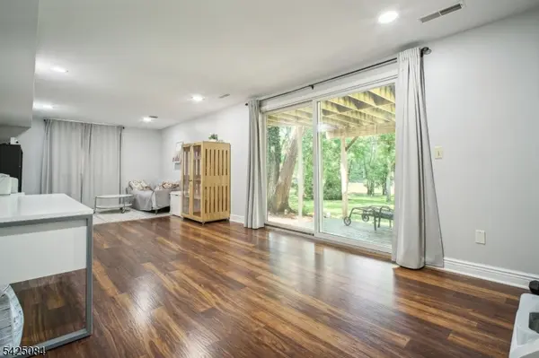 195 Chaucer Dr, Berkeley Heights Twp., NJ 07922