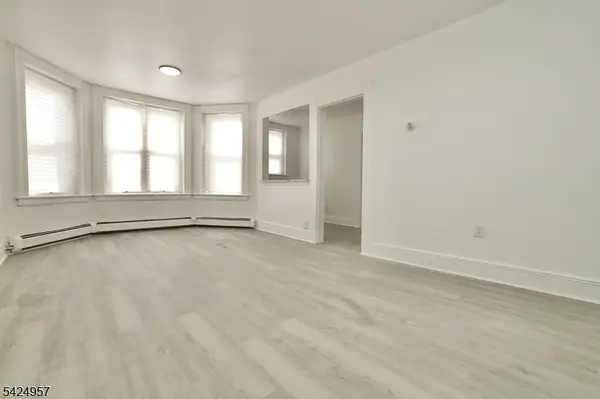 11 Howard Pl  Unit 2 #2, Belleville Twp., NJ 07109