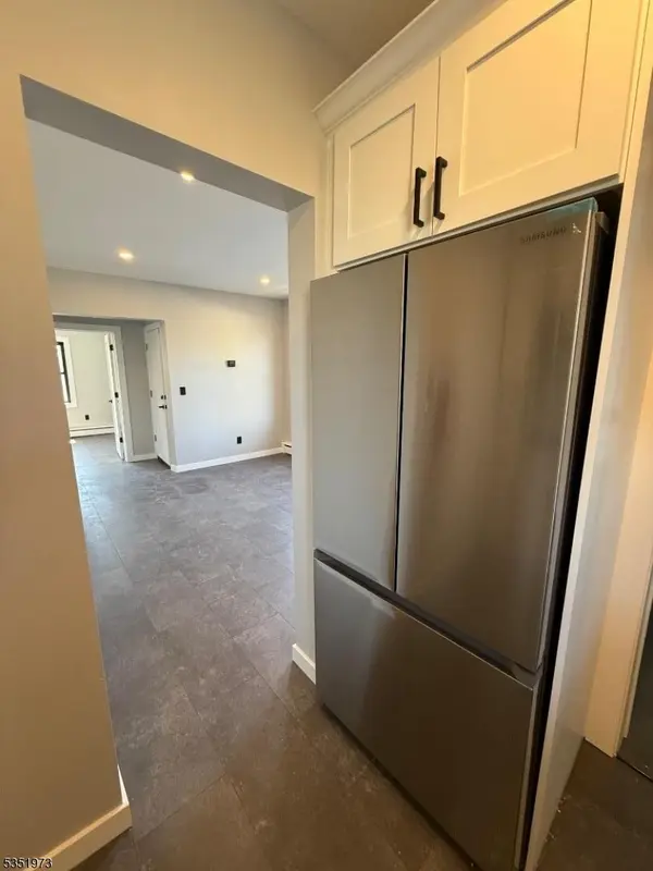 19 Abbotsford Ave, Apt 3, Newark City, NJ 07106