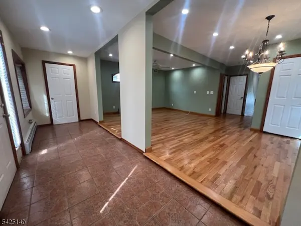 81 S Maple Ave, Springfield Twp., NJ 07081