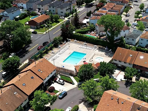 362 Rolling Hill GN #1, Staten  Island, NY 10312