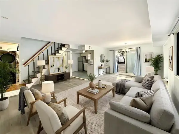 6 Greentree LN, Staten  Island, NY 10314