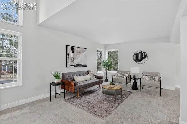 6060 Mach-1 DR, Colorado Springs, CO 80918