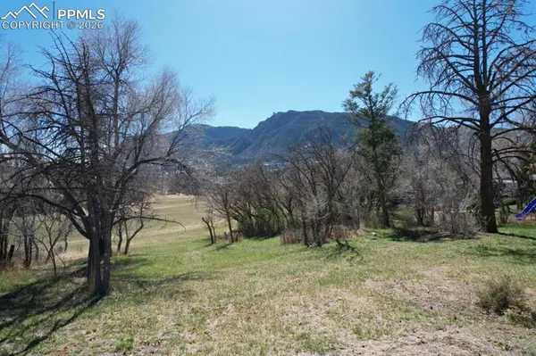 5 Cheyenne Mountain BLVD, Colorado Springs, CO 80906
