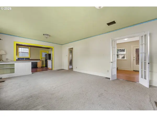 2714 NE EVERETT ST, Portland, OR 97232