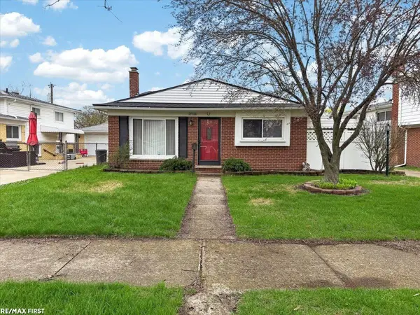 28326 Couzens AVE, Madison Heights, MI 48071