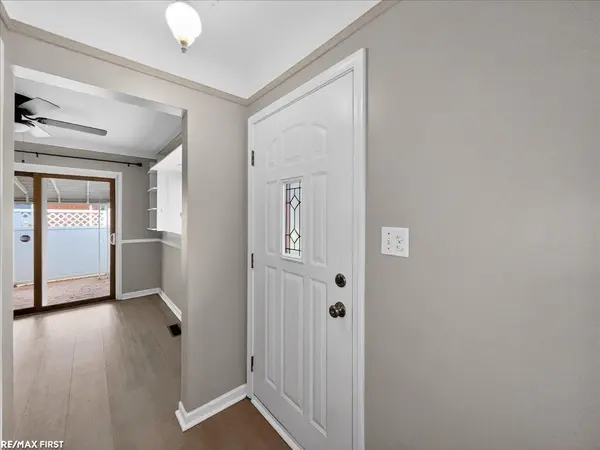 28326 Couzens AVE, Madison Heights, MI 48071