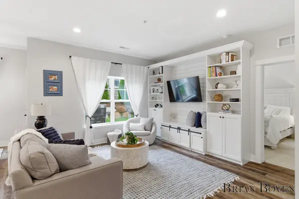 148 Tamarack LN NE #2B, Rockford City, MI 49341