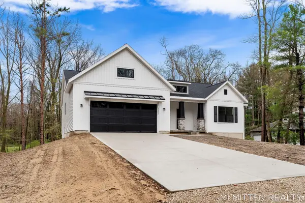 2322 Forest Trail CIR, Ganges Twp, MI 49408