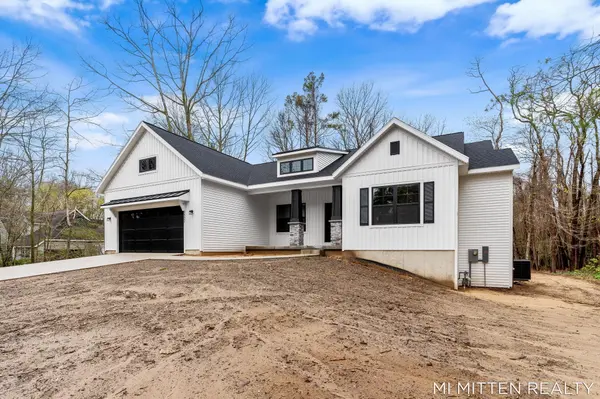 2322 Forest Trail CIR, Ganges Twp, MI 49408