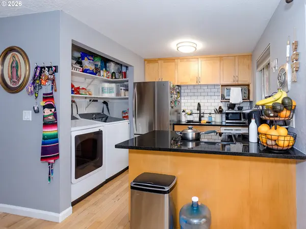 2027 THOMPSON AVE, Vancouver, WA 98660