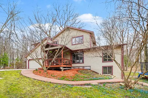 2790 S Gilmore RD, Deerfield Twp, MI 48858