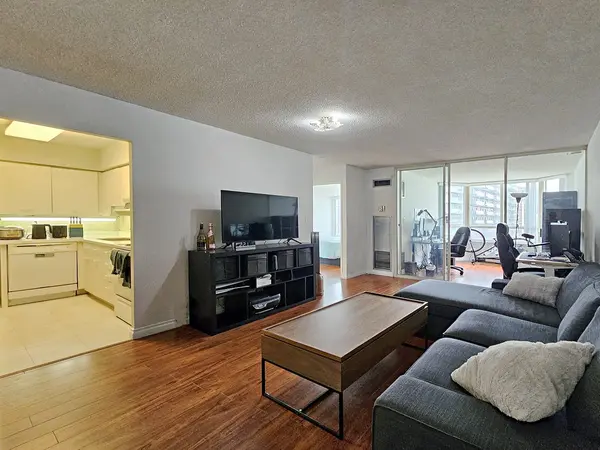 30 Greenfield AVE #2215, Toronto C14, ON M2N 6N3