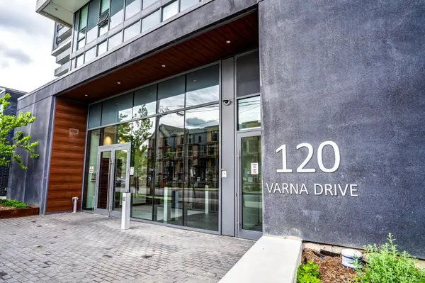 120 Varna DR E #1220, Toronto C04, ON M6A 0B3