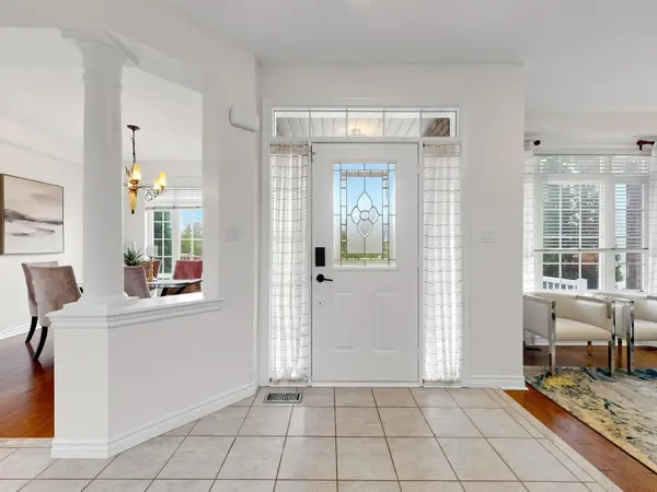 2 Don Morris CT, Clarington, ON L1C 5P7