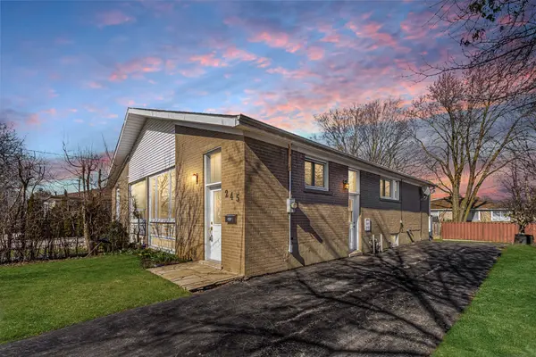 245 Browndale CRES,  Richmond Hill,  ON L4C 3H9