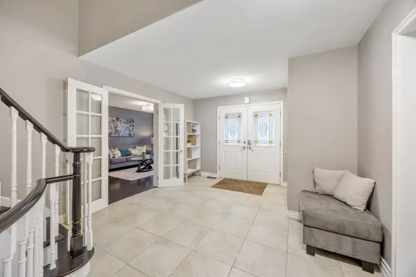 20286 Yonge ST, East Gwillimbury, ON L9N 1B1