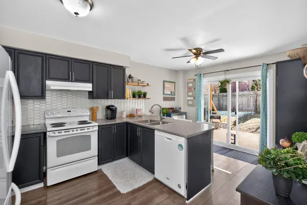 1060 Dina CRES, Midland, ON L4R 5C6