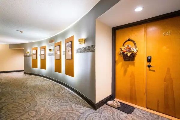 24 Ramblings WAY #901, Collingwood, ON L9Y 5C6