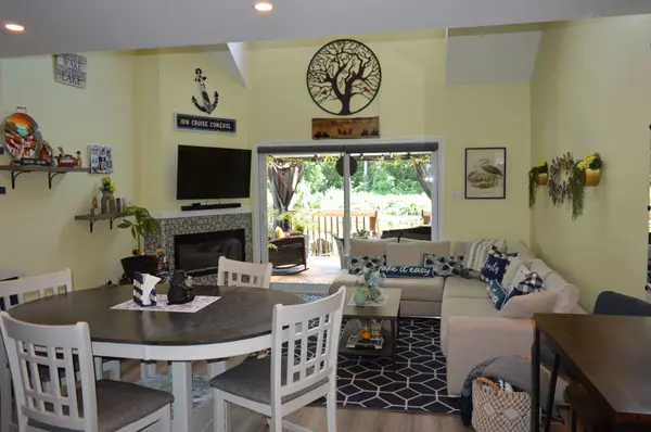 41 Laguna Pkwy #8, Ramara, ON L0K 1B0