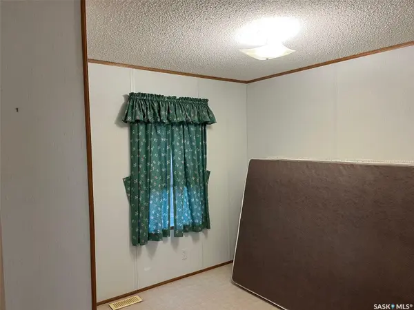 118 2 AVENUE E, Lafleche, SK S0H 2K0