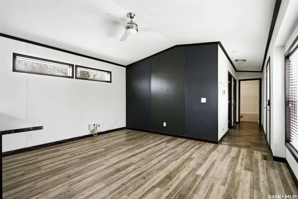 61 Walters COURT, Pilot Butte, SK S0G 3Z0