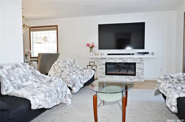 28 Malta CRESCENT, Saskatoon, SK S7L 3W1