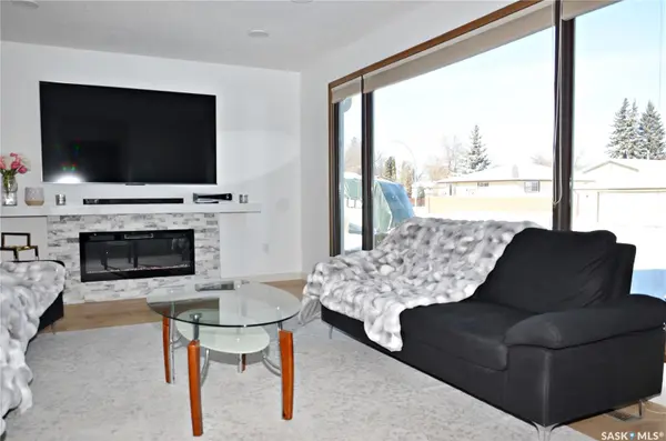 28 Malta CRESCENT, Saskatoon, SK S7L 3W1