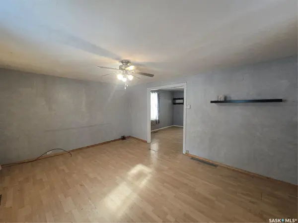 803 Hall STREET, Loreburn, SK S7H 0C1