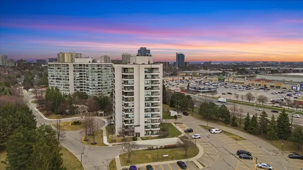 12 Laurelcrest ST #713, Brampton, ON L6S 5Y4