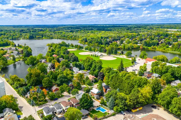 17 Park AVE, Halton Hills, ON L7J 1Y3