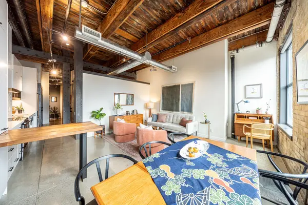 363 Sorauren AVE #309, Toronto W01, ON M6R 3C1