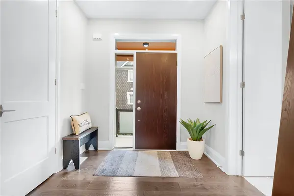 3042 Creekshore Common #19, Oakville, ON L6M 0Y6