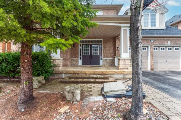2299 Glazebrook CIR, Oakville, ON L6M 5B5