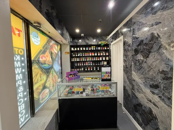 83 Kennedy RD S #17, Brampton, ON L6W 3P3