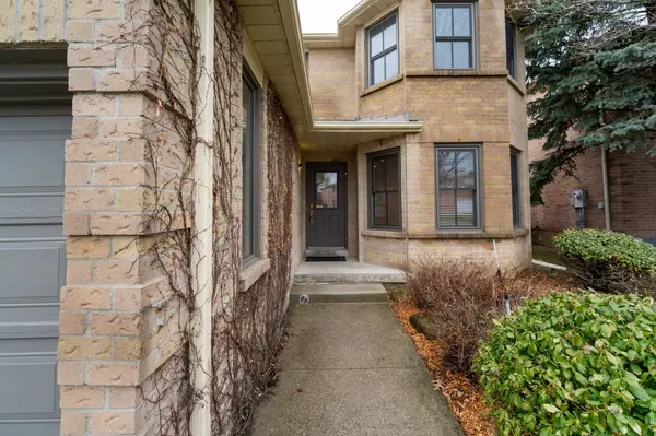 69 St Michaels CRES, Caledon, ON L7E 5Y9