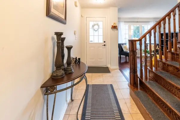 20 Wetmeadow DR E, Brampton, ON L7A 2T6