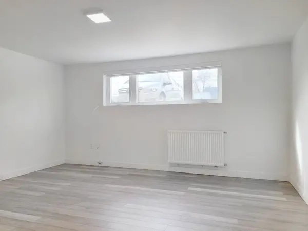 521 Browns Line #2, Toronto W06, ON M8W 3V1