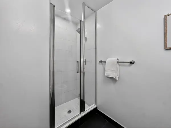 8 Nahani WAY #1106, Mississauga, ON L4Z 0C6